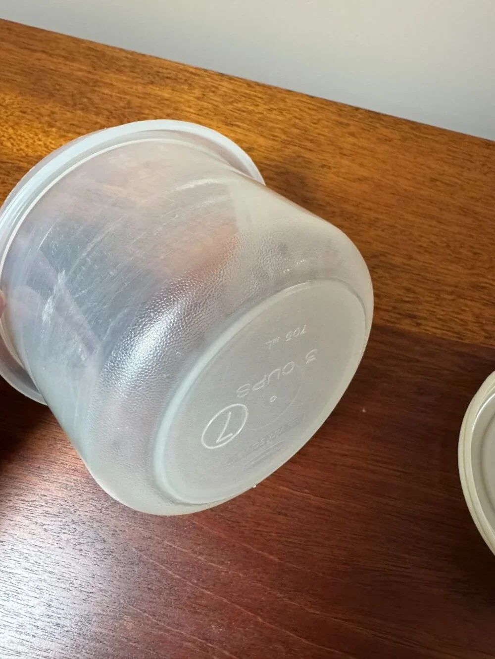 Vintage Rubbermaid Servin' Saver #7 Round 3 Cup Container With Lid
